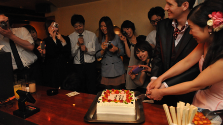 名古屋で結婚式二次会におすすめ ウェディングケーキ付